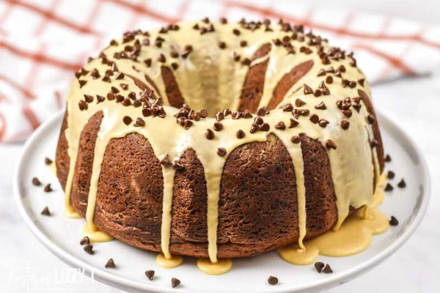 bundt cake with peanut butter glaze