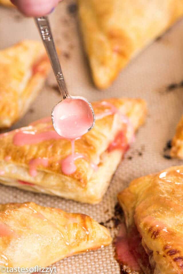 Easy Strawberry Turnovers {Brunch Pastry Recipe w/Fresh Strawberries}