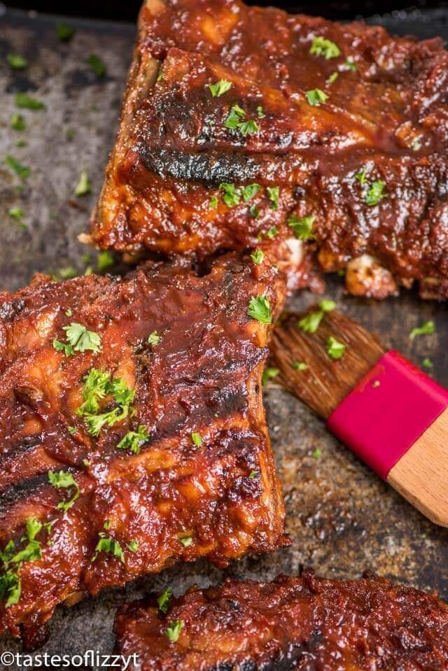 A close up of food, with bbq pork Ribs