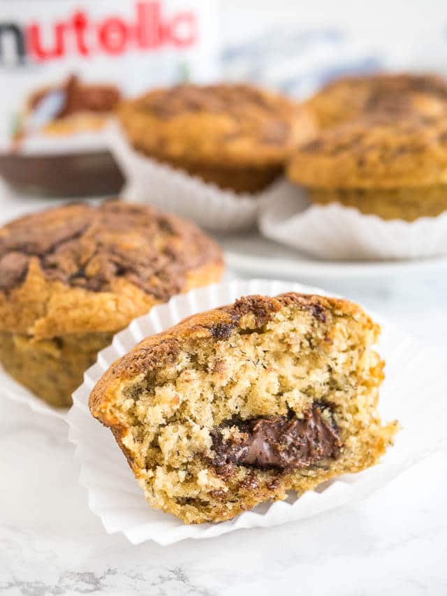 easy banana breakfast muffins stuffed with nutella