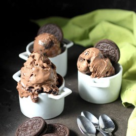 3 bowls of chocolate oreo ice cream