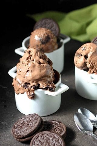 oreo custard ice cream