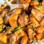 how to make beef stew in the slow cooker