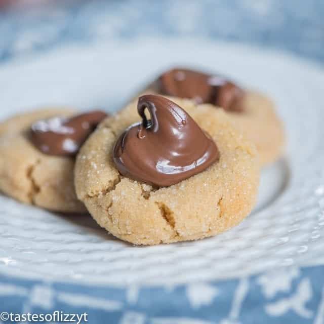 thumbprint cookie with nutella