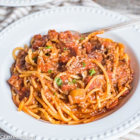 Instant Pot Spaghetti with Homemade Meat Sauce {Mushrooms optional!}