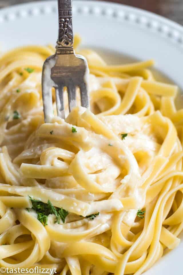 Homemade Alfredo Sauce Recipe Easy Creamy Pasta Sauce