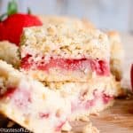 strawberry bars with crumb topping