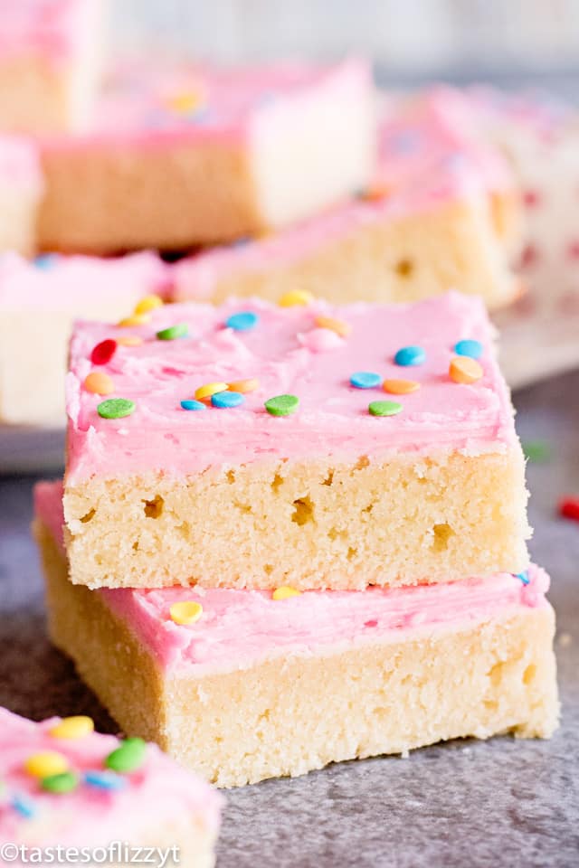 https://www.tastesoflizzyt.com/wp-content/uploads/2018/06/sugar-cookie-bars-recipe-11-1.jpg