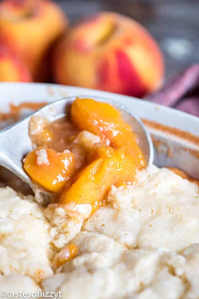 peach cobbler with sugar crusted crust