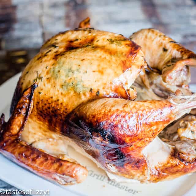 Roast Turkey Recipe (In Electric Roaster Oven) [VIDEO] - Dinner, then  Dessert