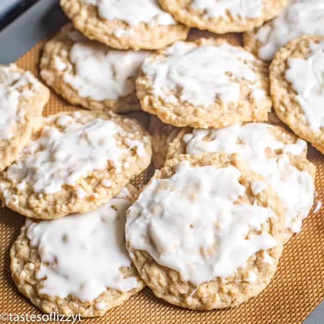 A plate full oatmeal cookies