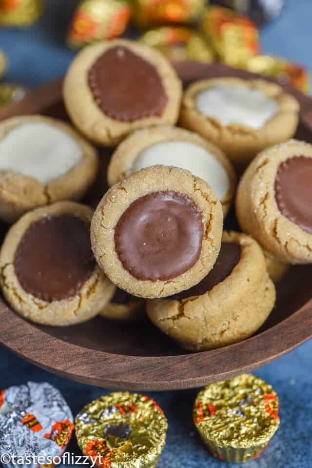 pile of reese\'s peanut butter cup cookies