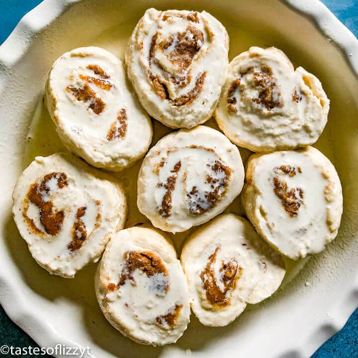 Easy Cinnamon Rolls with heavy cream