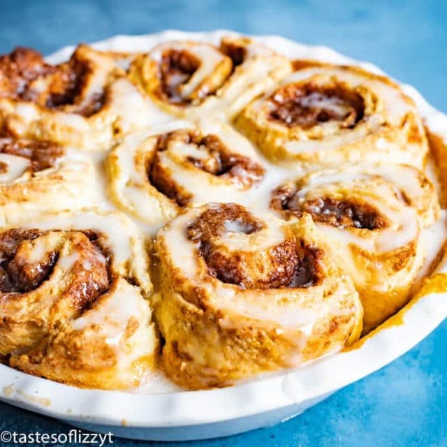 round pan of Easy Cinnamon Rolls