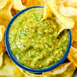 closeup of salsa verde