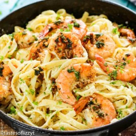 Shrimp Alfredo Pasta Recipe closeup