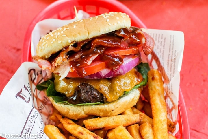  BBQ Bacon Cheeseburgers