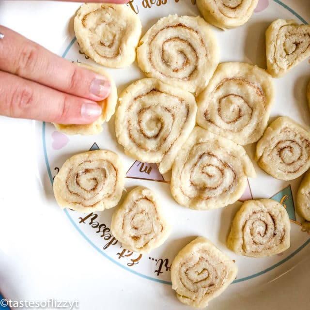 Cinnamon Roll Pie Crust