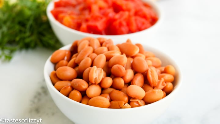A bowl of beans