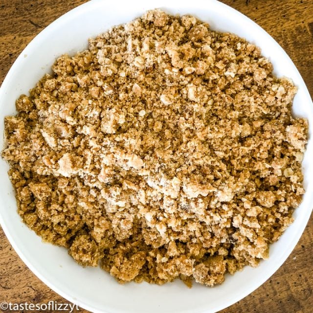 a bowl of brown sugar crumble