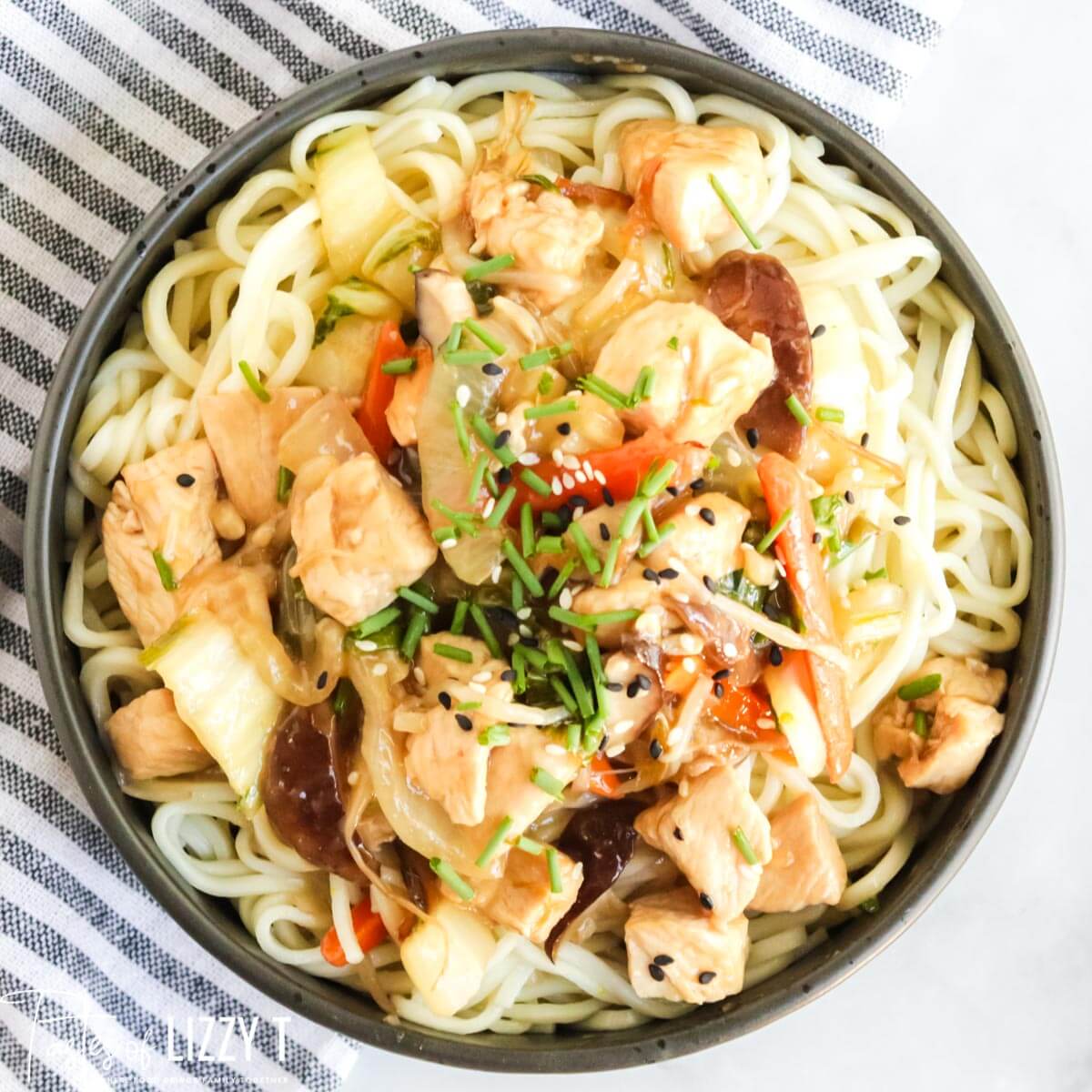 Chicken Chop Suey Recipe {Easy Asian Chicken Recipe with ...