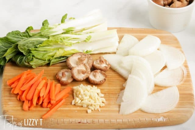 Food on the cutting board, with Chinese cuisine