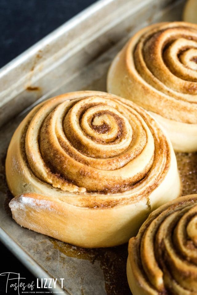 baked cinnamon rolls