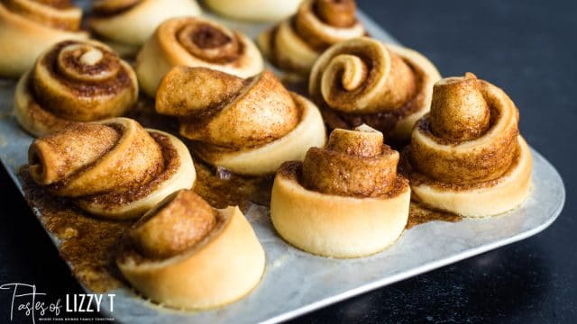 cinnamon rolls in mini muffin tins