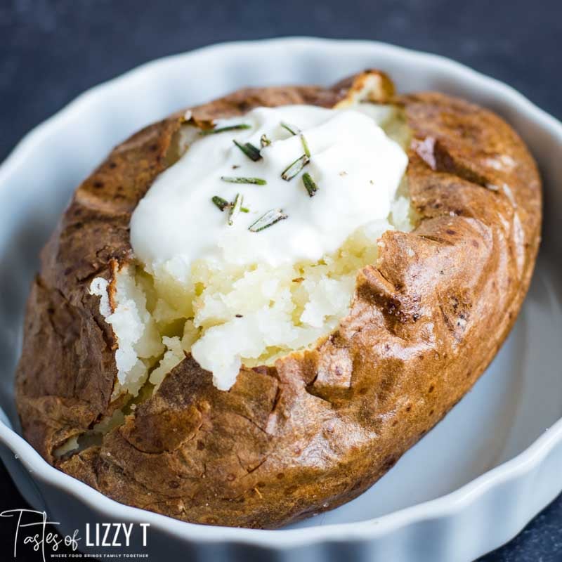 https://www.tastesoflizzyt.com/wp-content/uploads/2019/10/air-fryer-baked-potatoes-9.jpg