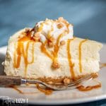 cheesecake with caramel sauce