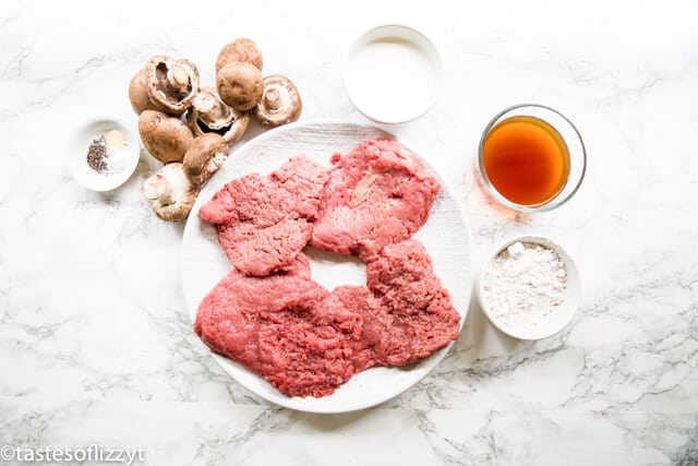 ingredients for beef cube steak with gravy