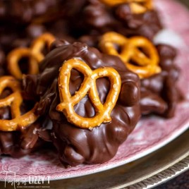 Slow Cooker Turtle Candy