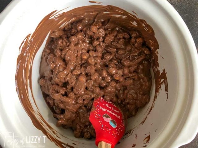 making slow cooker chocolate candy