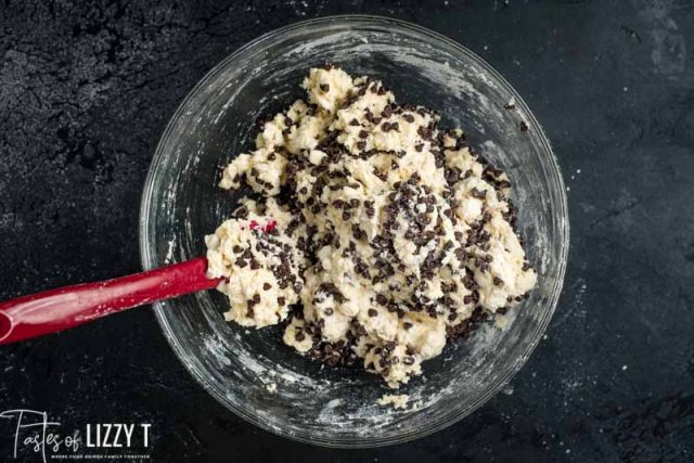 chocolate chip scone dough