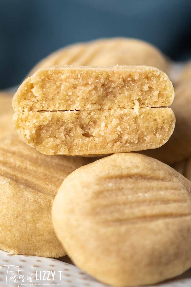 https://www.tastesoflizzyt.com/wp-content/uploads/2020/03/brown-sugar-butter-cookies-15.jpg