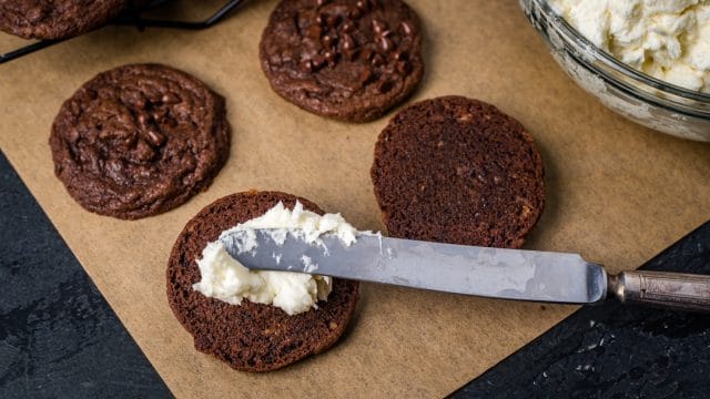 frosting filled cookies