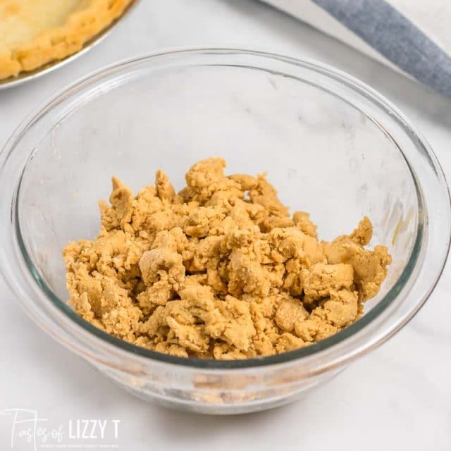 peanut butter crumble in bowl