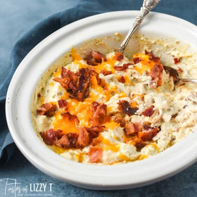 creamy bacon cheddar ranch chicken in slow cooker