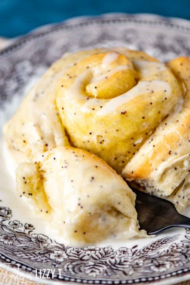 poppy seed roll on a plate