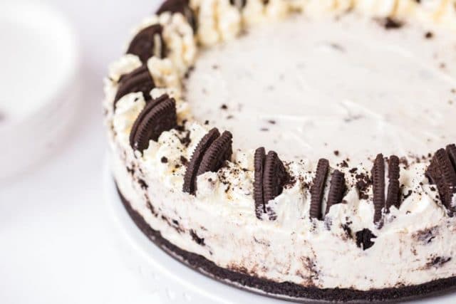 oreo cheesecake on a plate