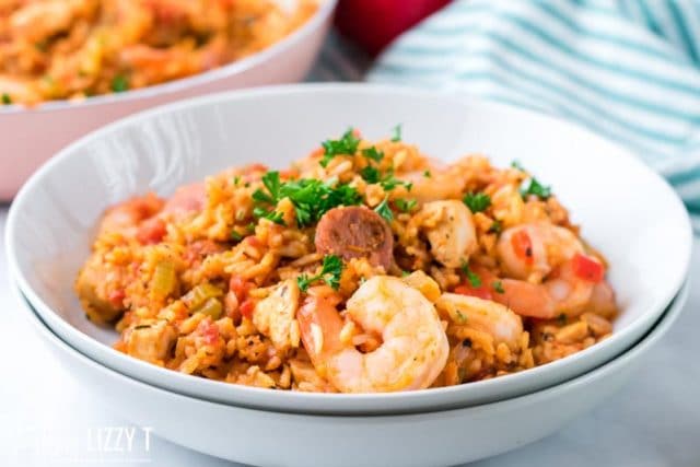 bowl of jambalaya with shrimp