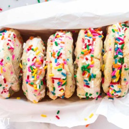 5 funfetti ice cream sandwiches in a box