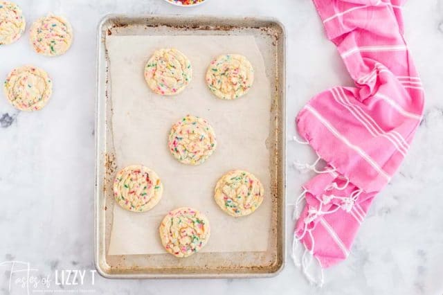 baked funfetti cookies