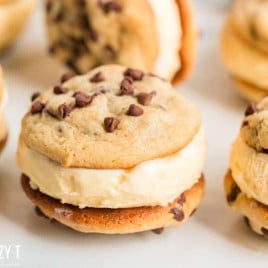 ice cream cookie sandwich