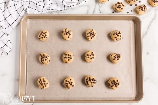 unbaked chocolate chip cookies