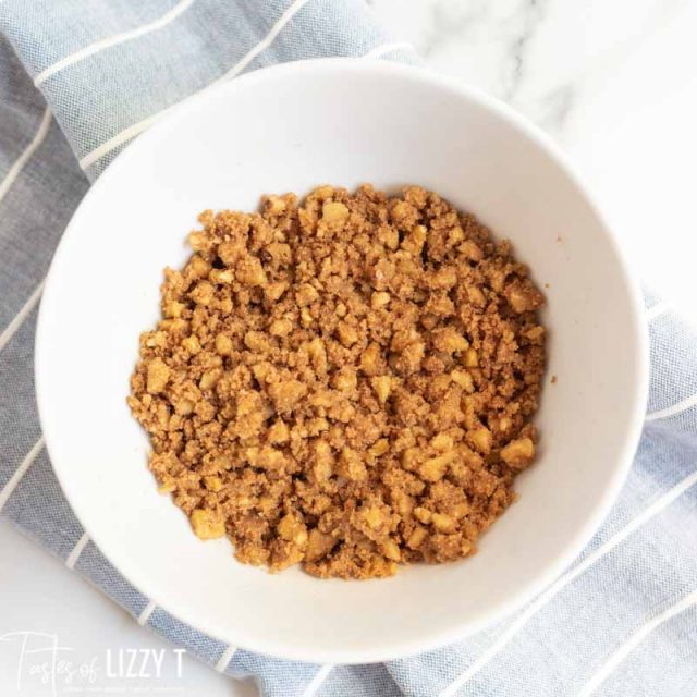 brown sugar streusel in bowl