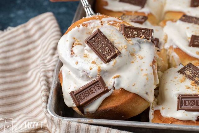 chocolate marshmallow sweet roll in a pan