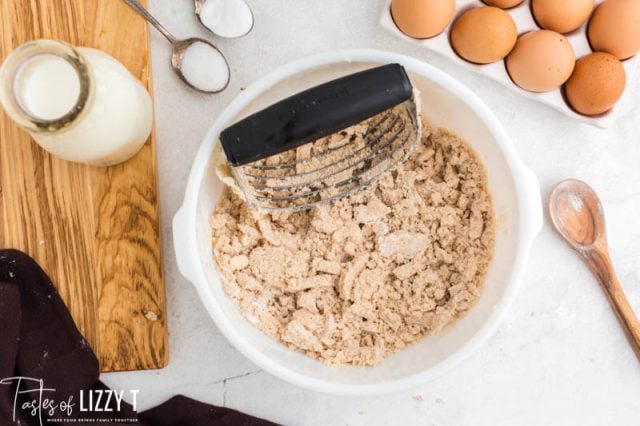 pastry blender cutting butter into sugar