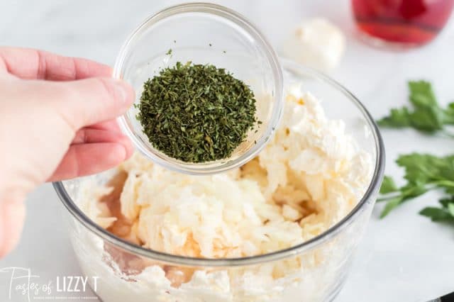 parsley flakes in a small glass bowl