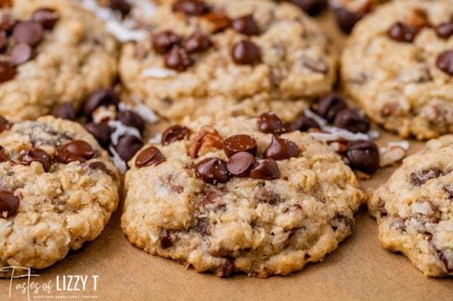 thick oatmeal cowboy cookies